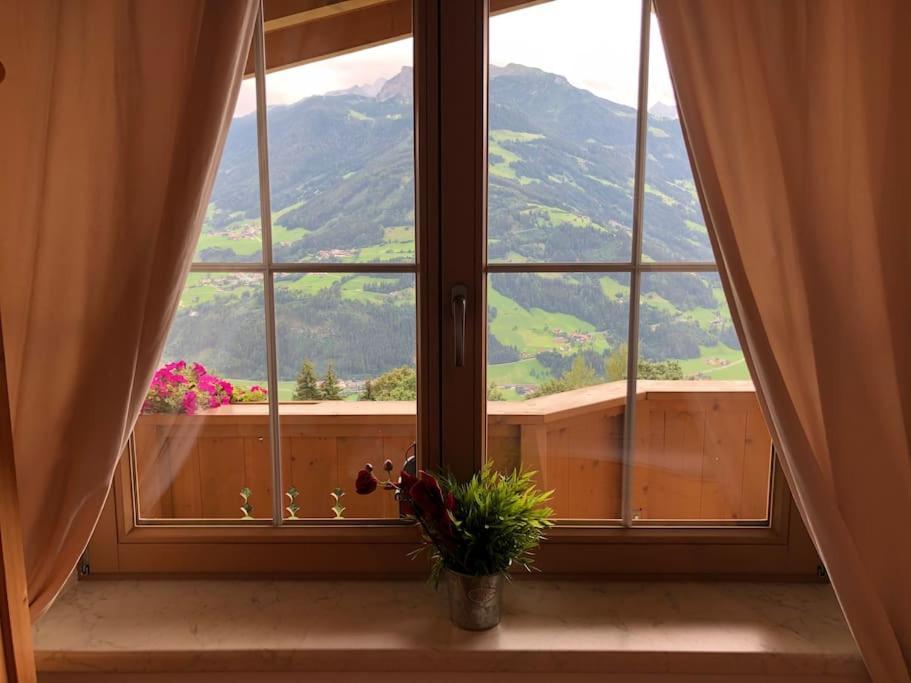 Ferienhaus Zillertal Panorama Blick Balkon Sauna Zellberg Esterno foto