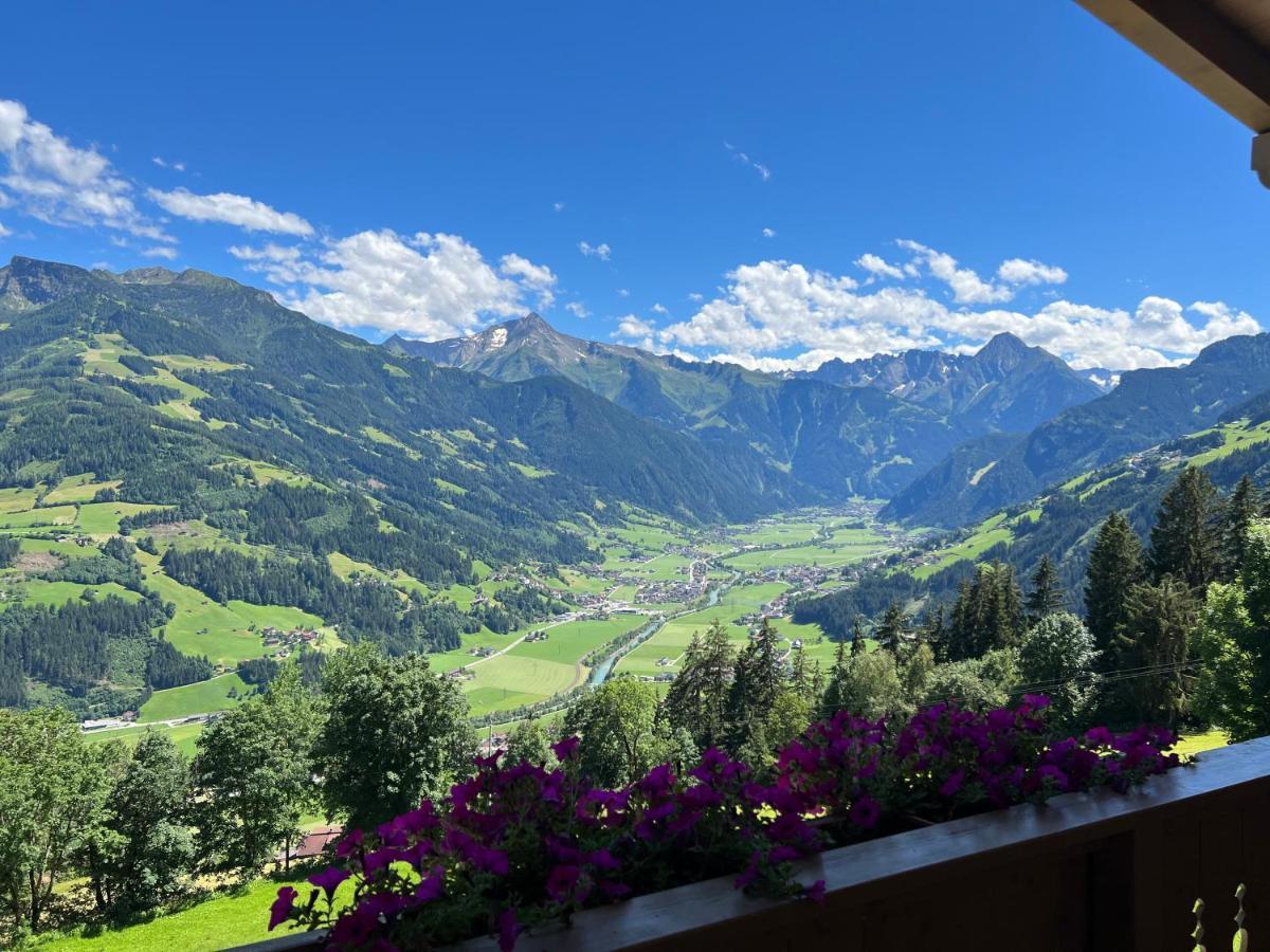 Ferienhaus Zillertal Panorama Blick Balkon Sauna Zellberg Esterno foto