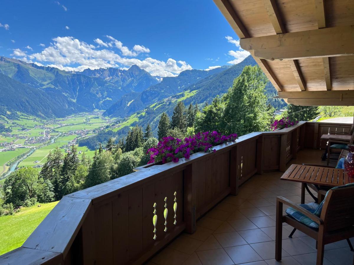 Ferienhaus Zillertal Panorama Blick Balkon Sauna Zellberg Esterno foto