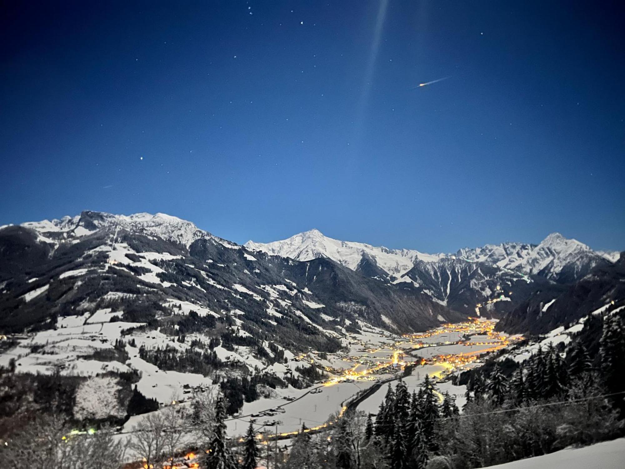 Ferienhaus Zillertal Panorama Blick Balkon Sauna Zellberg Esterno foto